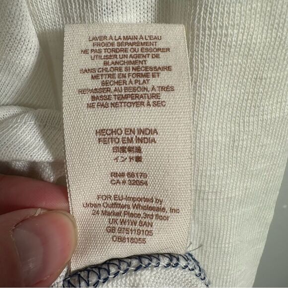 Free People Sundance Embroidered Henley Blouse Top Size Medium Bohemian Coastal - Picture 10 of 16